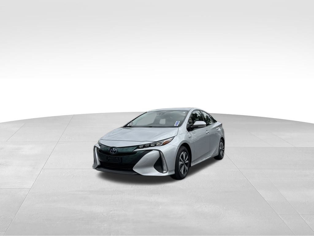 2017 Toyota Prius Prime Plus photo 3