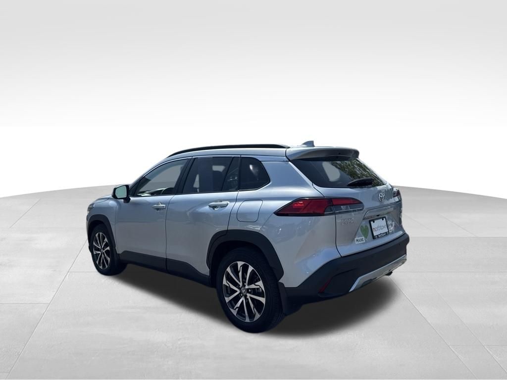 Used 2024 Toyota Corolla Cross XLE SUV