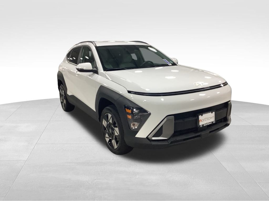 2024 Hyundai Kona SEL photo 3