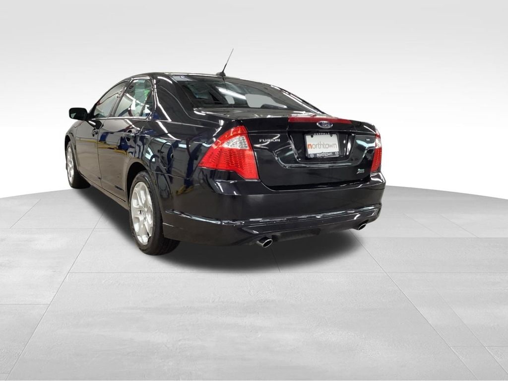 Used 2010 Ford Fusion SE Sedan