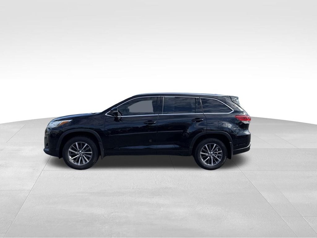 Used 2018 Toyota Highlander XLE SUV