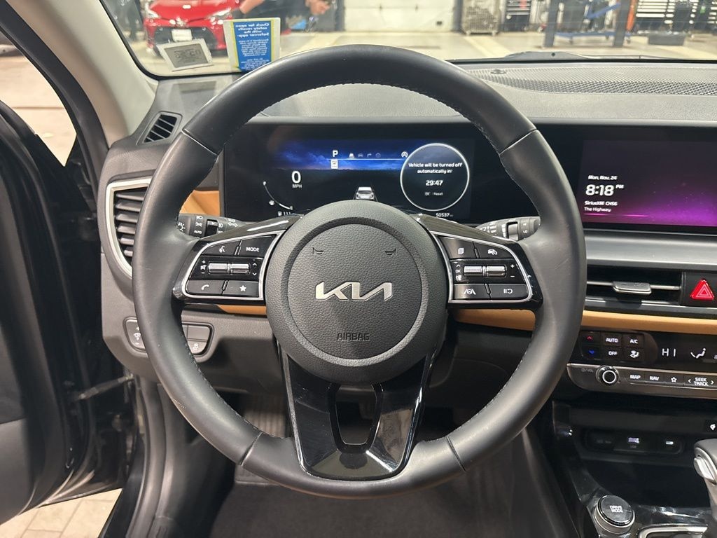 Used 2024 Kia Seltos EX SUV