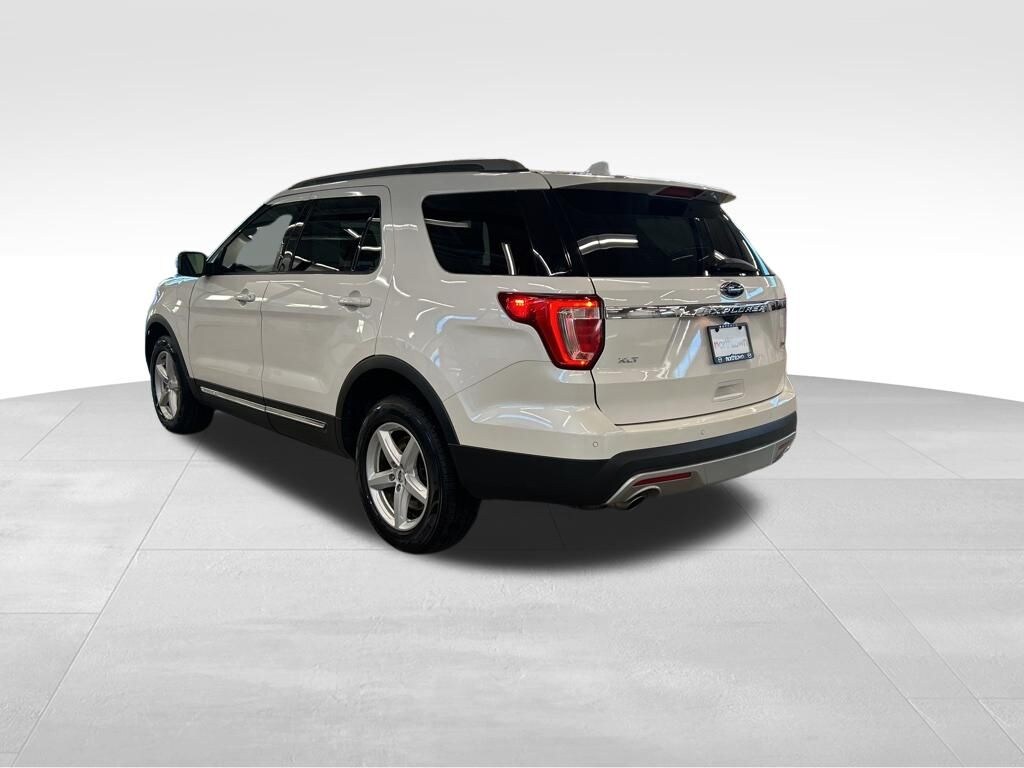 Used 2017 Ford Explorer XLT SUV