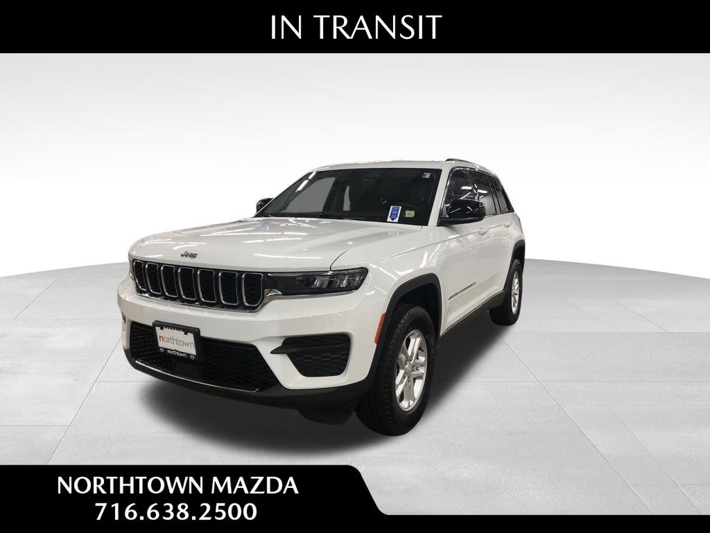 Used 2024 Jeep Grand Cherokee Laredo SUV