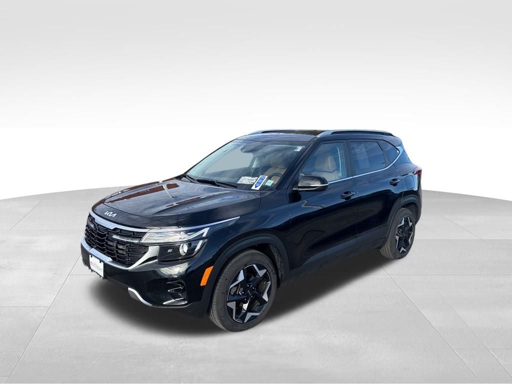 2024 Kia Seltos EX photo 2