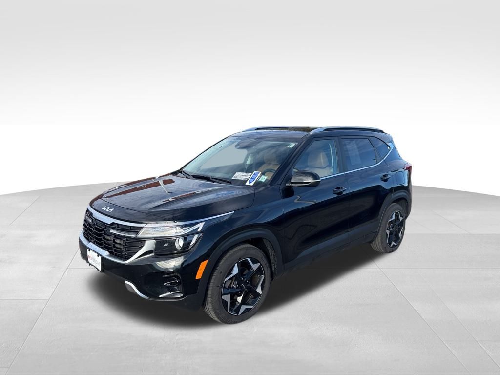 2024 Kia Seltos EX photo 2