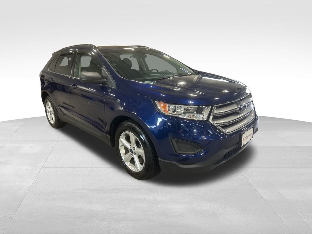 2016 Ford Edge SE photo 3