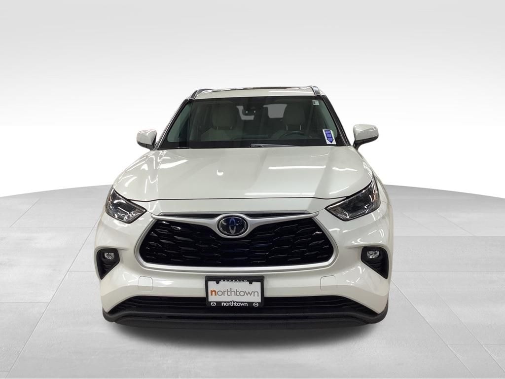 Used 2021 Toyota Highlander XLE SUV