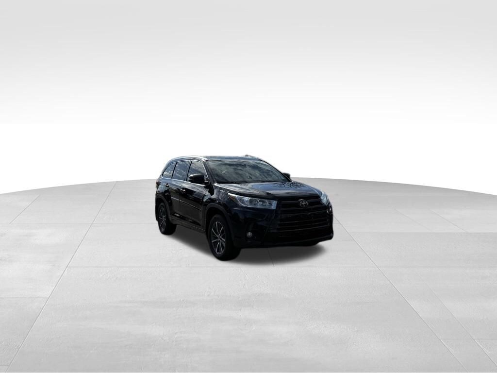 Used 2018 Toyota Highlander XLE SUV