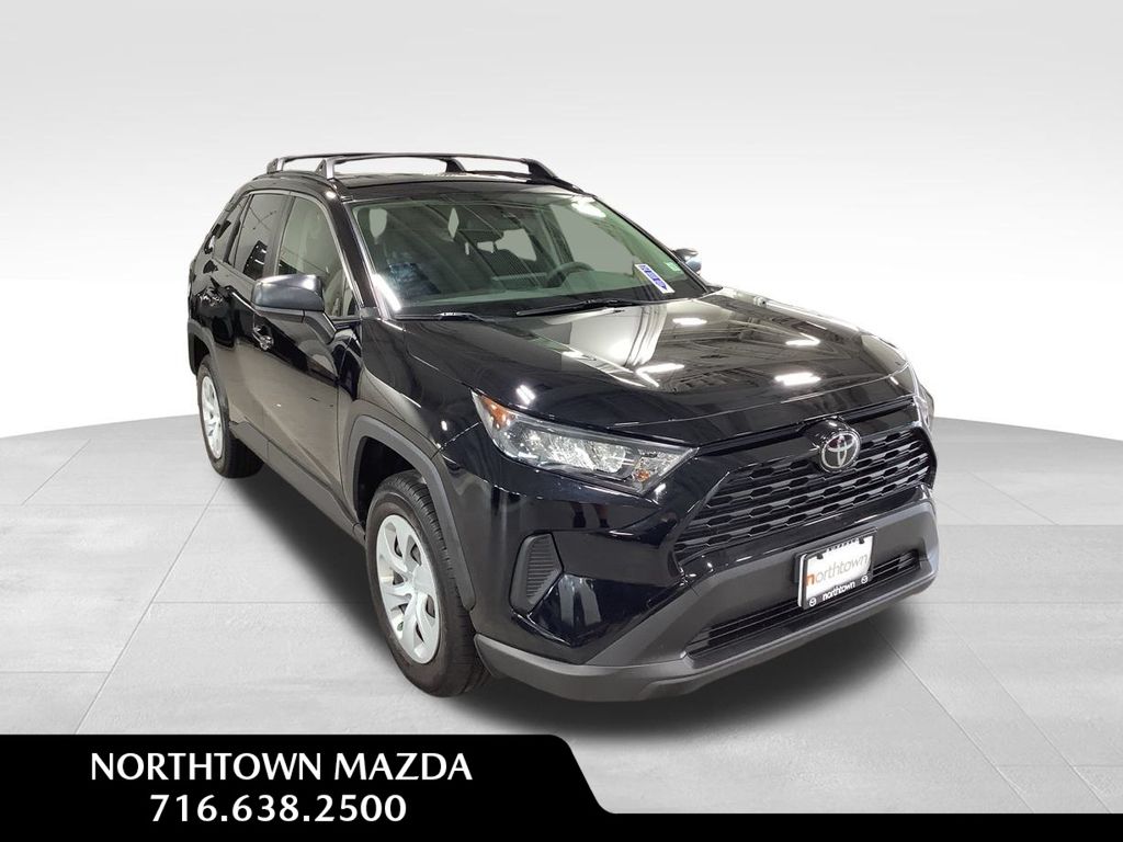 2020 Toyota RAV4 LE