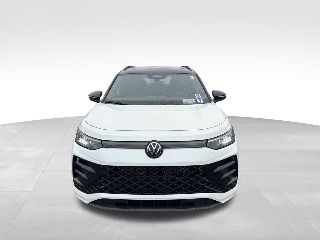 2025 Volkswagen Tiguan SE R-Line Black photo 2