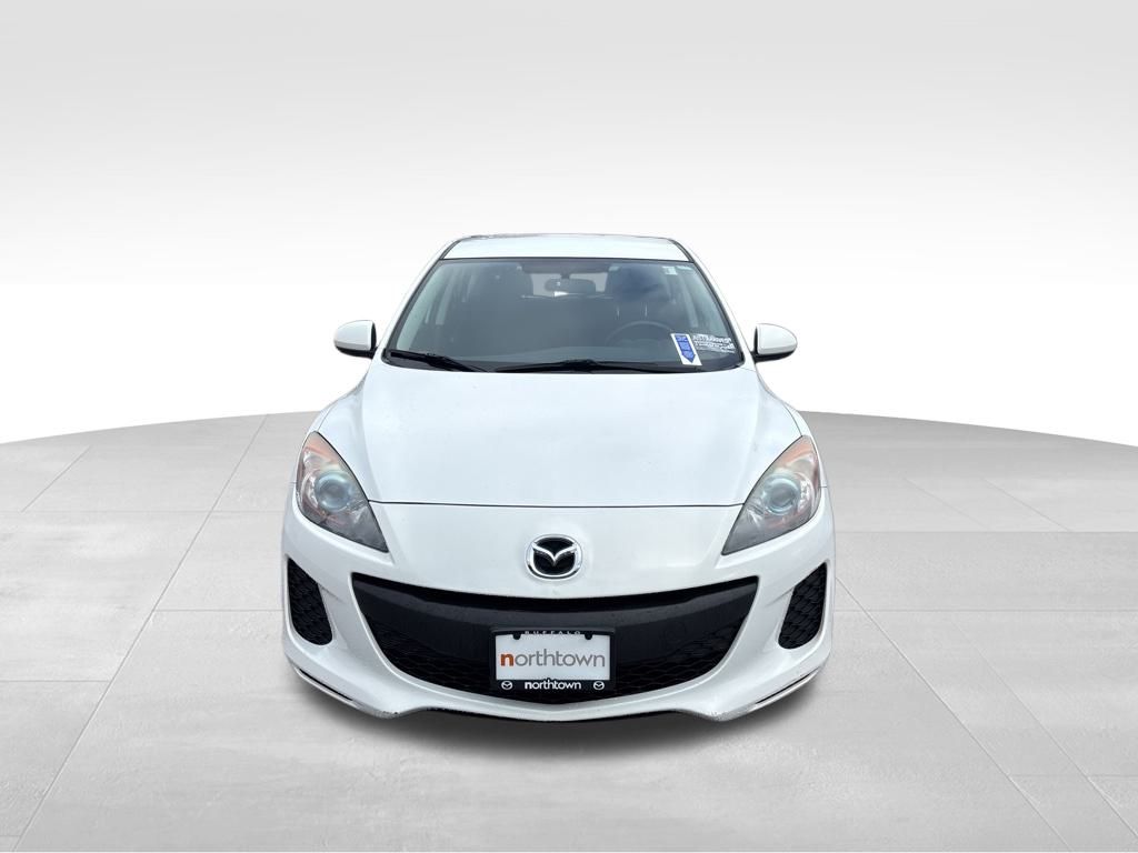2013 Mazda Mazda3 Touring Hatchback photo 2