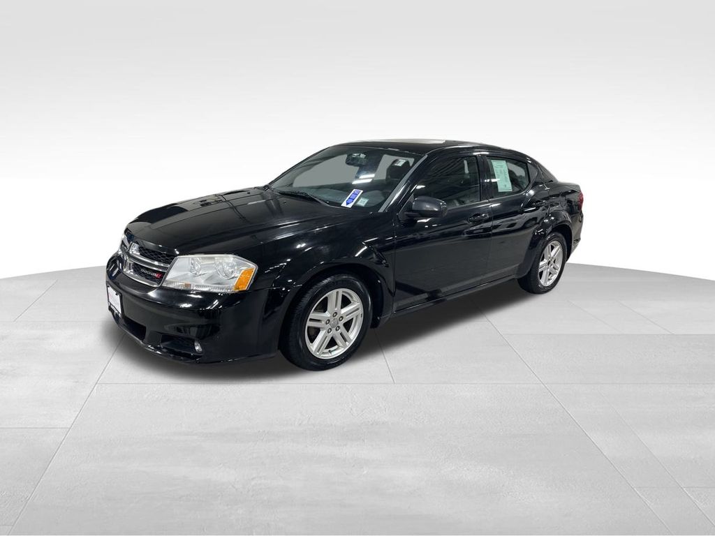 2013 Dodge Avenger SXT photo 3