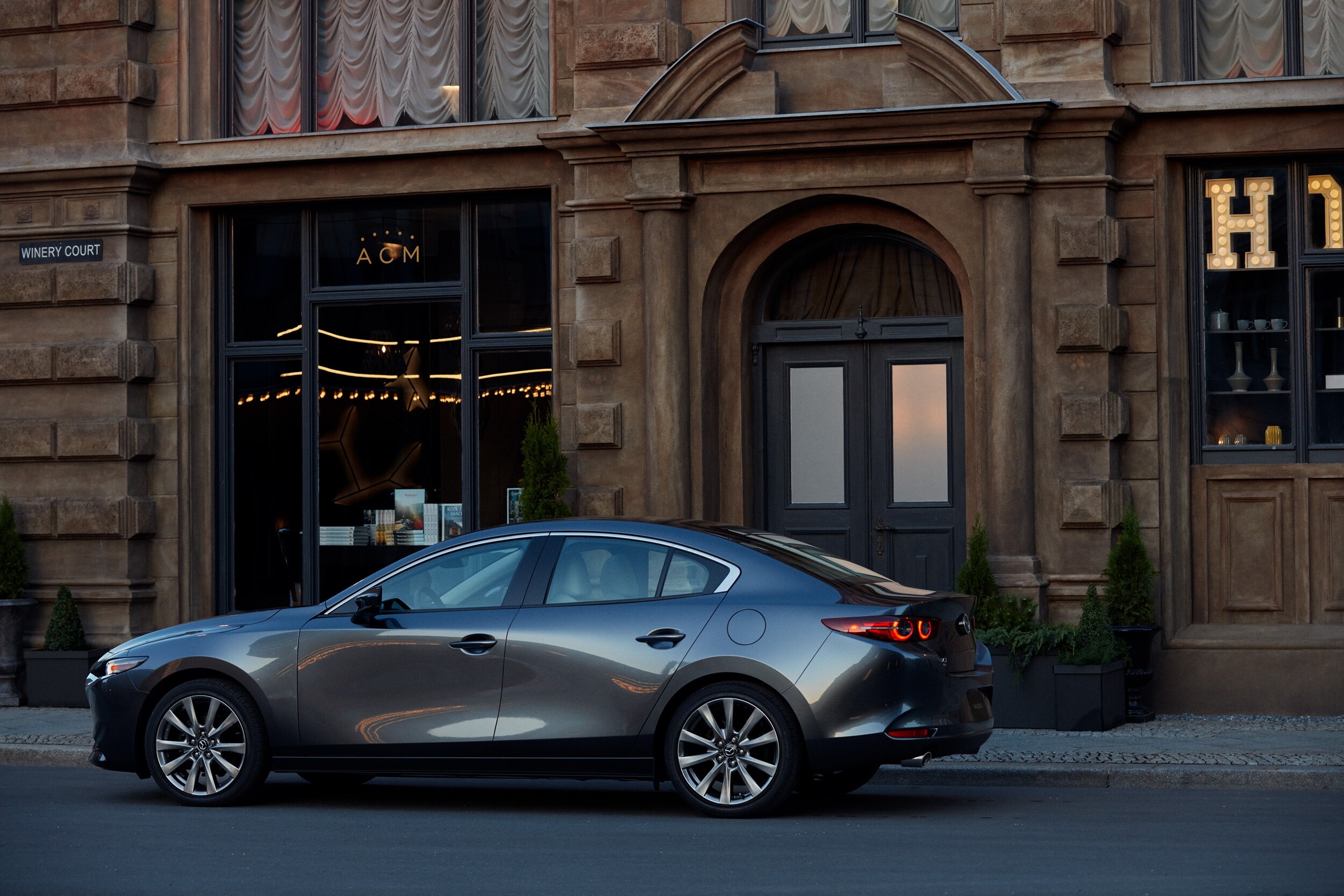 mazda mazda3 sedan
