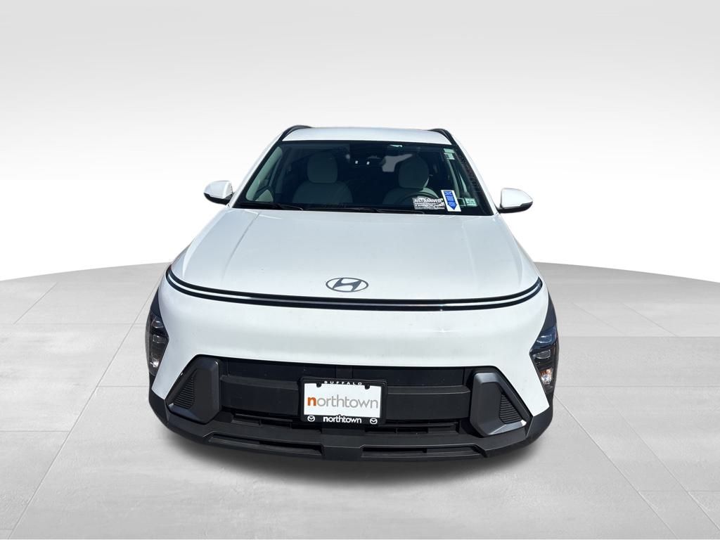 2024 Hyundai Kona SEL photo 2
