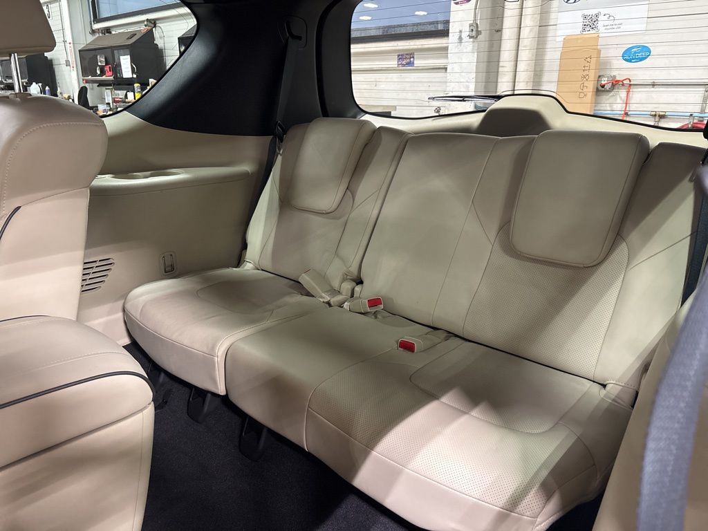 2021 Infiniti QX80 Sensory photo 3