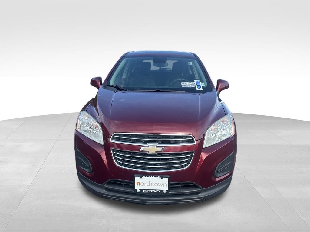 2016 Chevrolet Trax LS photo 2
