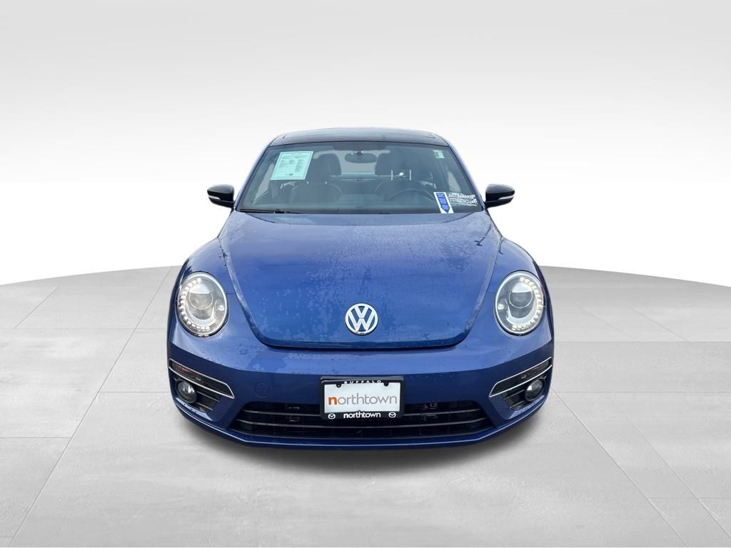 2014 Volkswagen Beetle R-Line photo 2