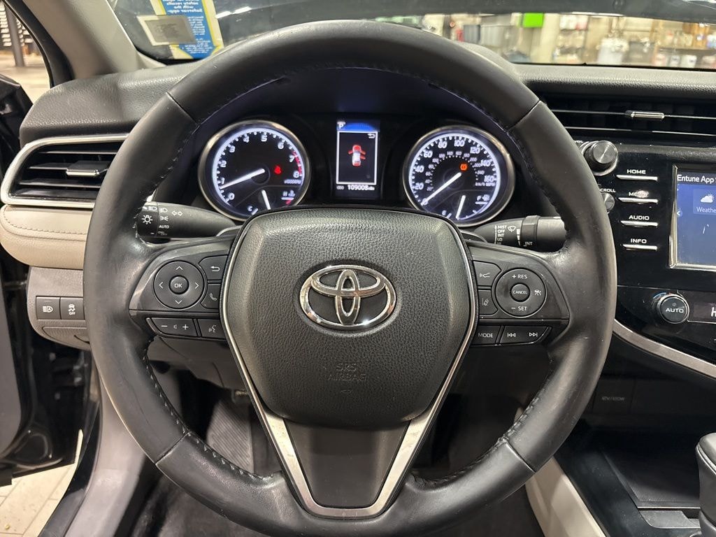 Used 2018 Toyota Camry SE Sedan