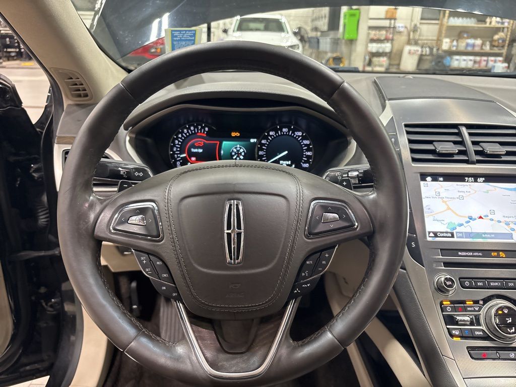 2018 Lincoln MKZ Select photo 3