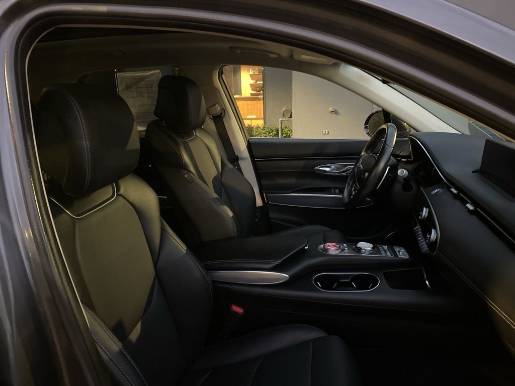 2022 GENESIS GV70 Standard - Photo 15