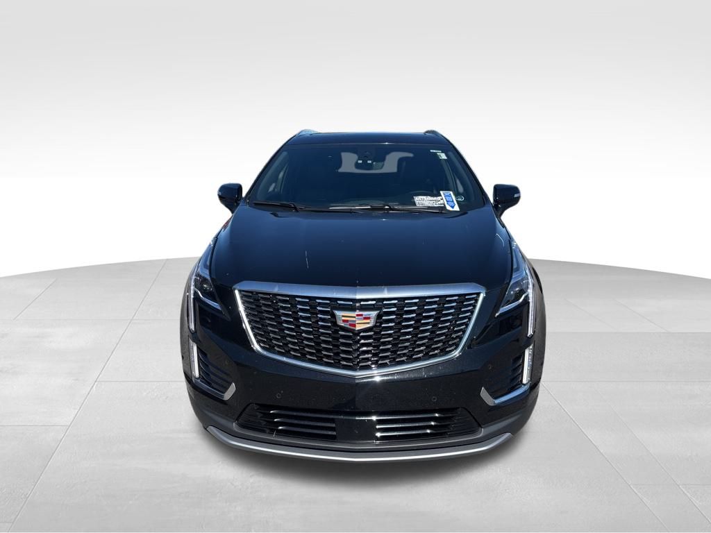 2022 Cadillac XT5 Premium Luxury photo 2