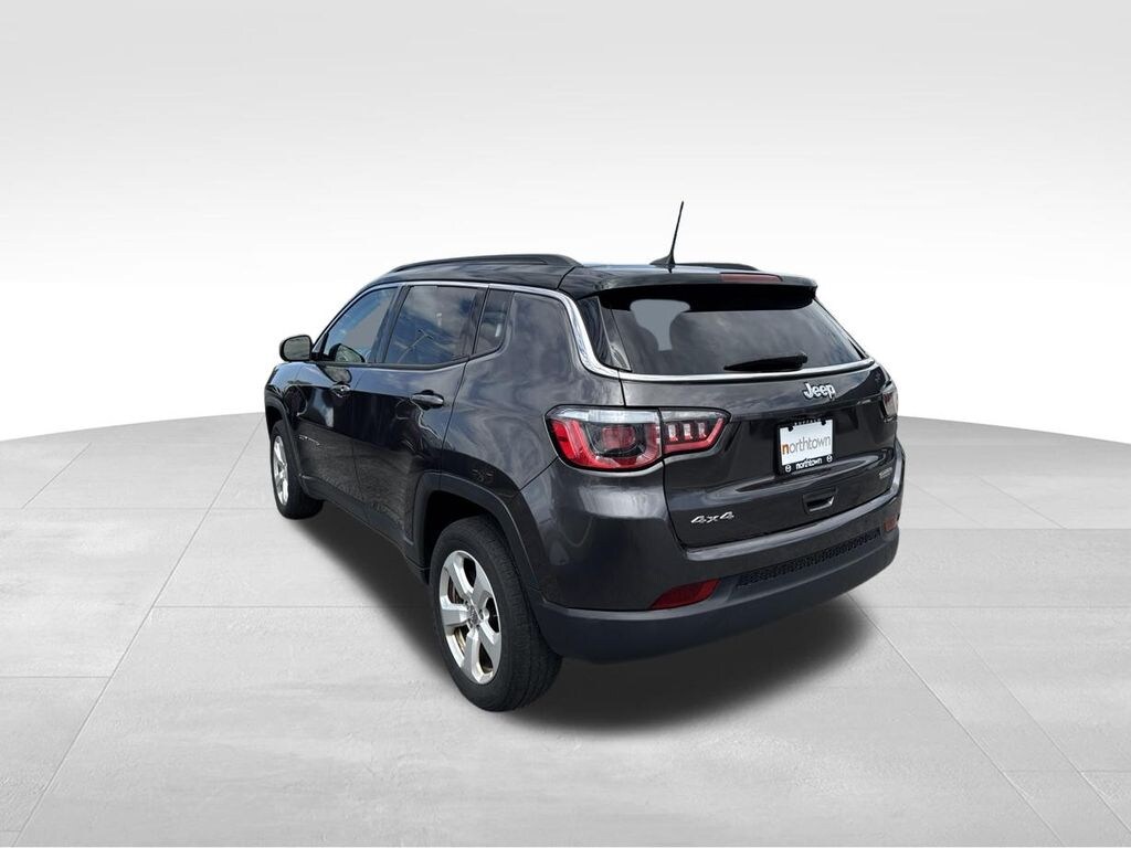 Used 2018 Jeep Compass Latitude SUV