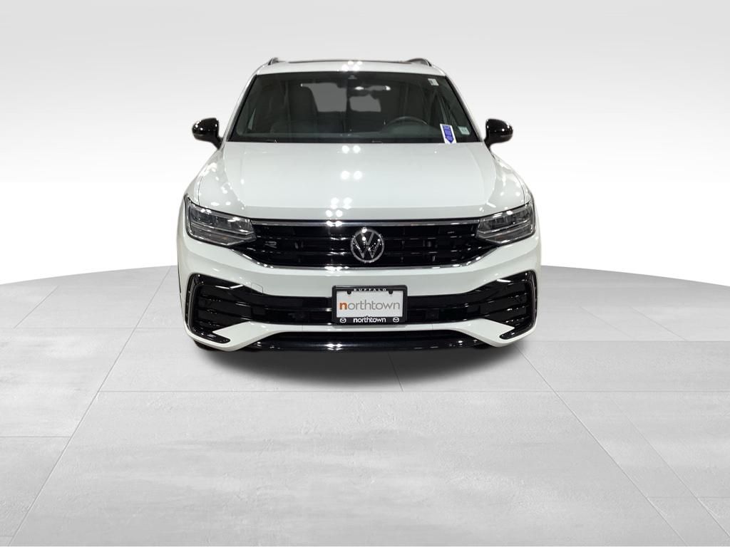 2022 Volkswagen Tiguan SE R-Line Black photo 2