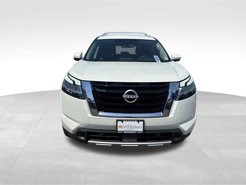 Used 2024 Nissan Pathfinder SL SUV