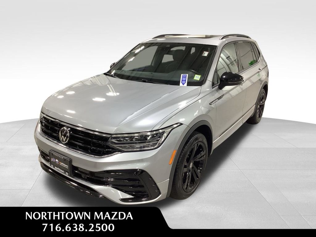 2023 Volkswagen Tiguan SE R-LINE BLACK