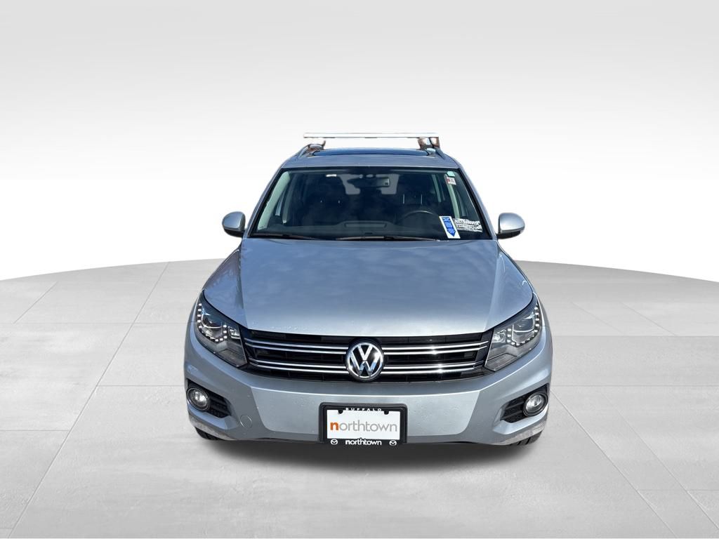 2016 Volkswagen Tiguan SEL photo 2