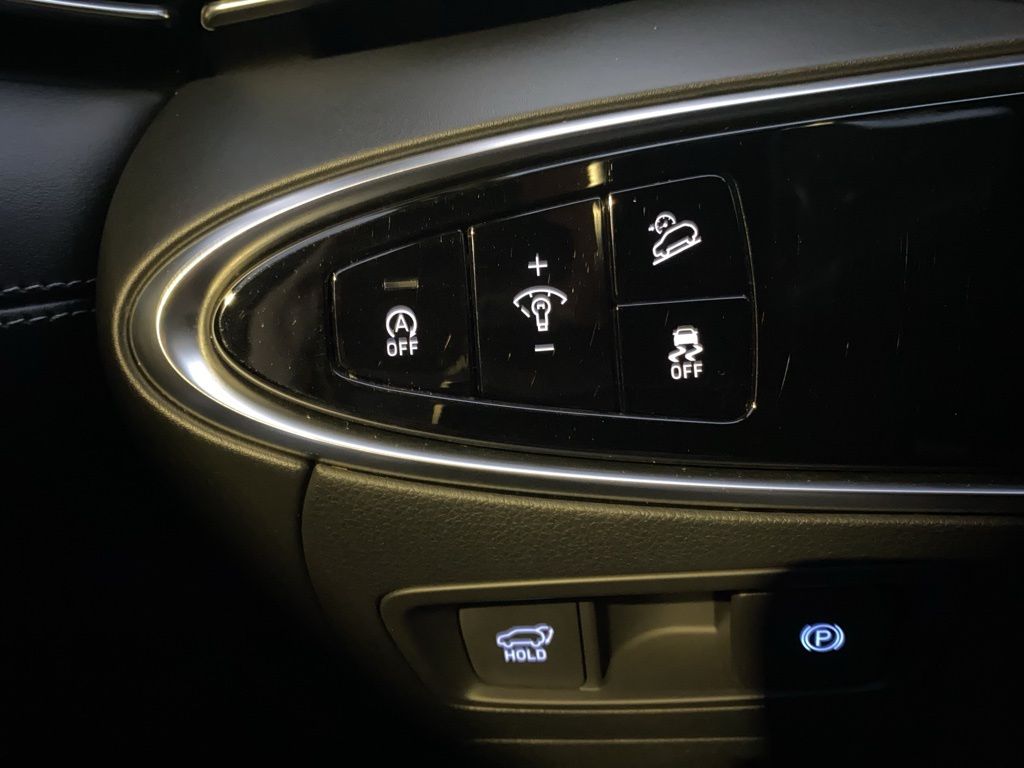 2022 GENESIS GV70 Standard - Photo 22