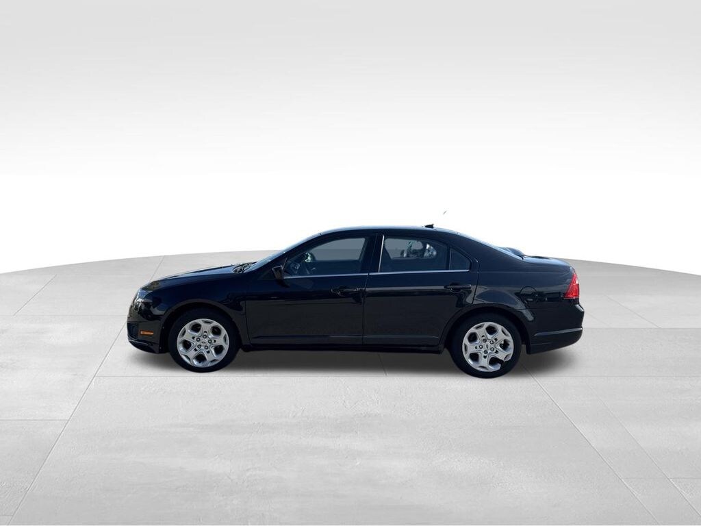 Used 2010 Ford Fusion SE Sedan