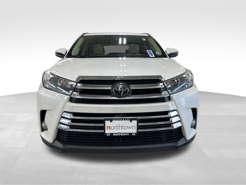 2018 Toyota Highlander Limited Platinum photo 2