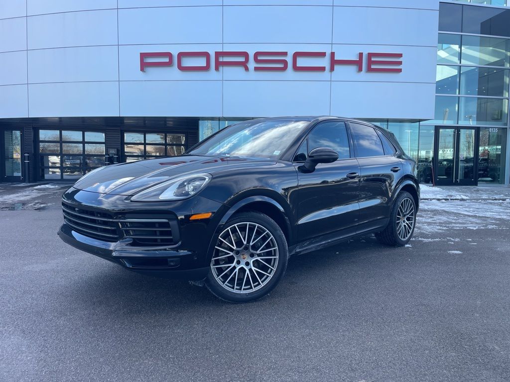 2023 Porsche Cayenne Base's photo