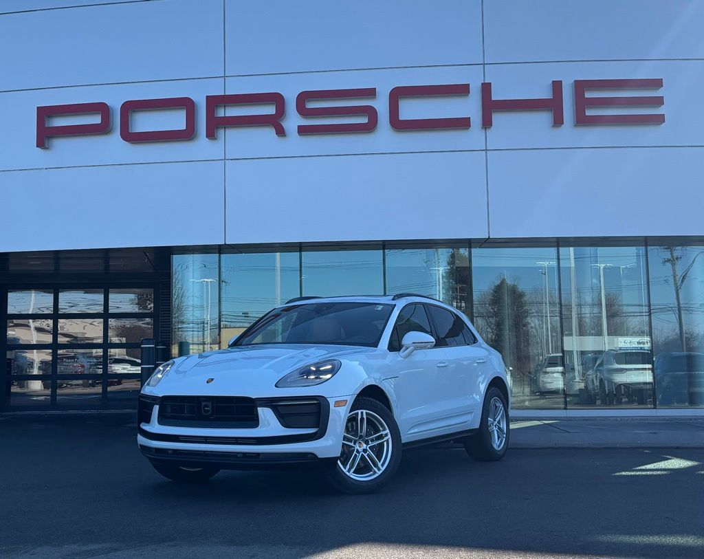 2026 Porsche Macan SUV 