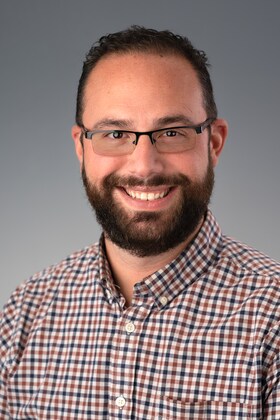 Staff member Dan Witkin from ID_441ec4303357