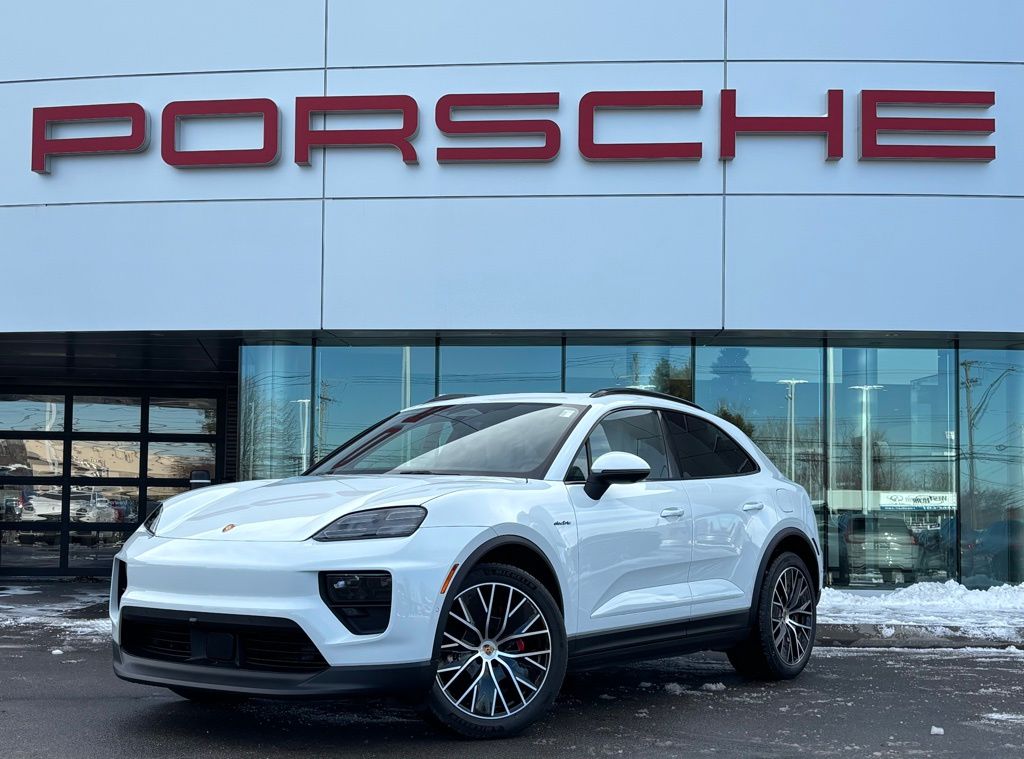 2025 Porsche Macan
