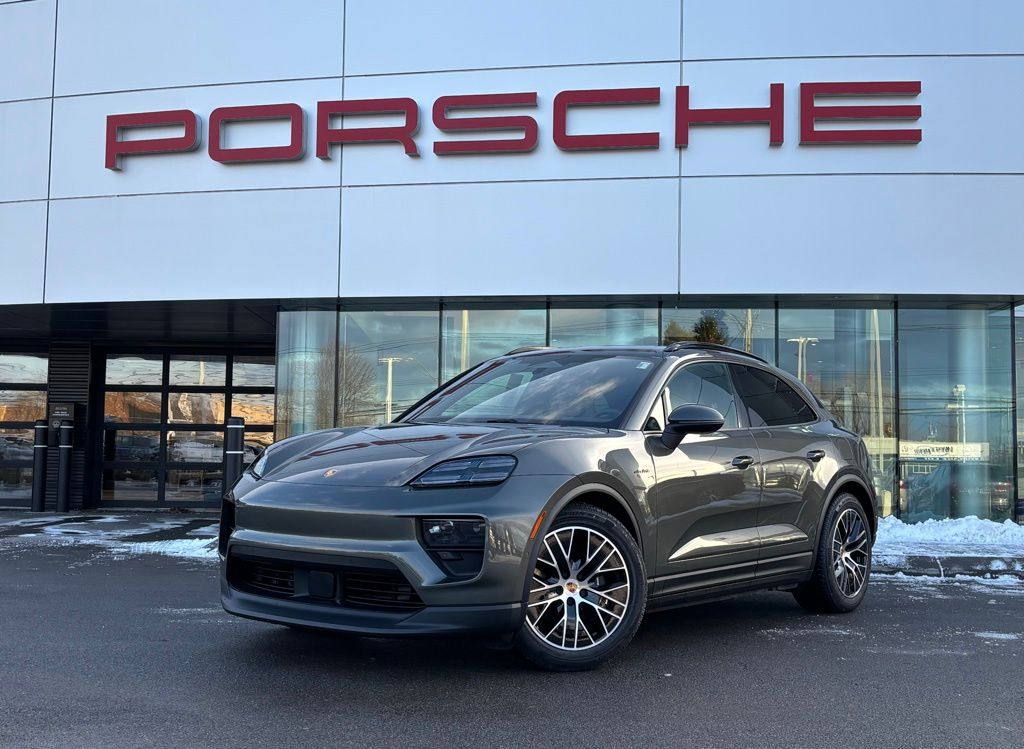 2025 Porsche Macan