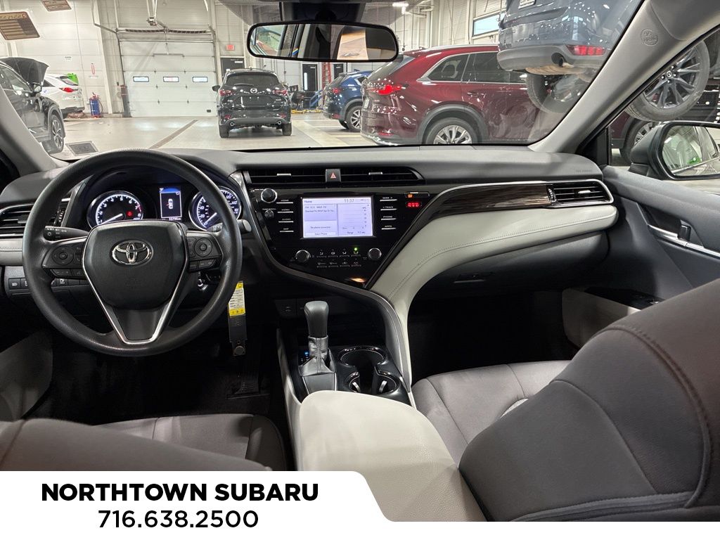 2019 Toyota Camry L photo 2