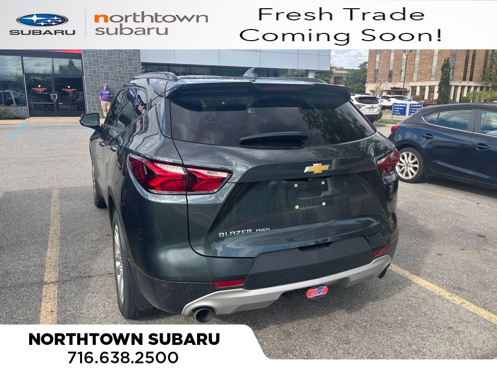 2019 Chevrolet Blazer Base 3LT photo 2