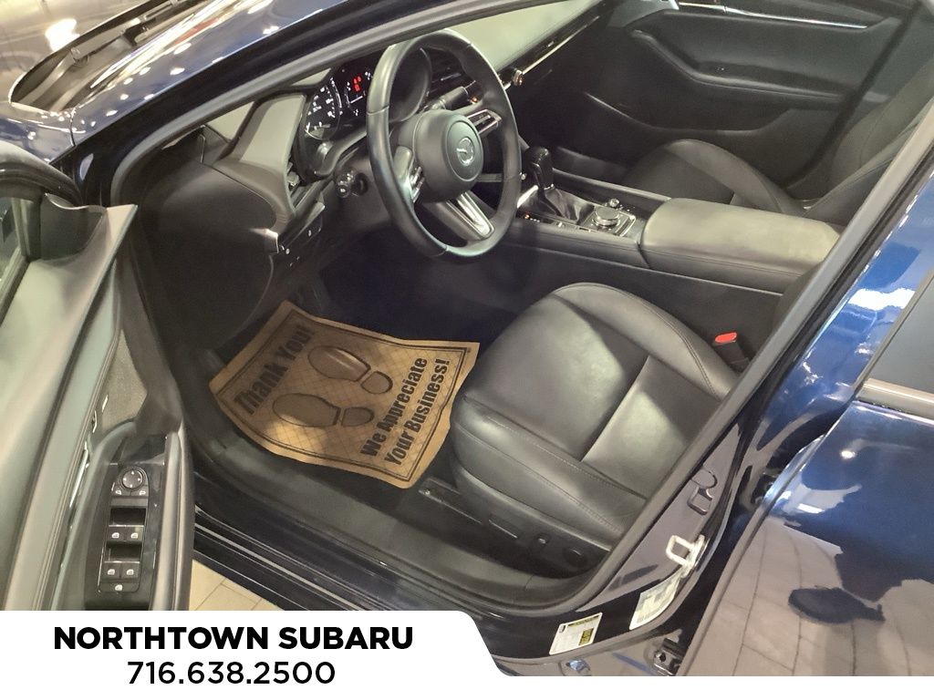 2019 Mazda Mazda3 Preferred Sedan photo 3