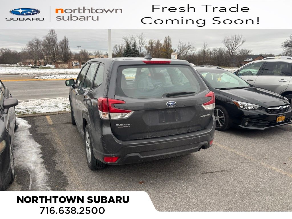 2023 Subaru Forester Base photo 2
