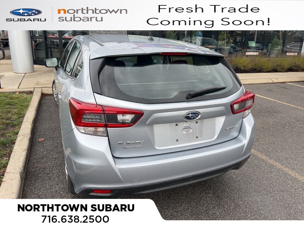 2022 Subaru Impreza Base photo 3