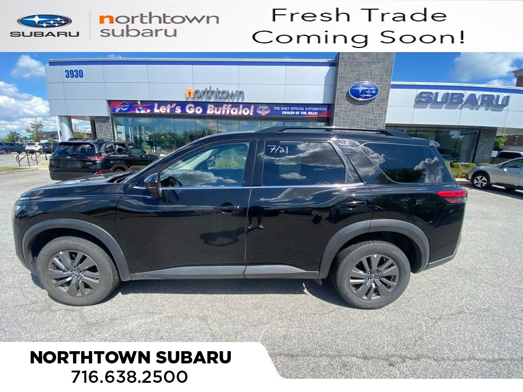 2025 Nissan Pathfinder SV photo 2