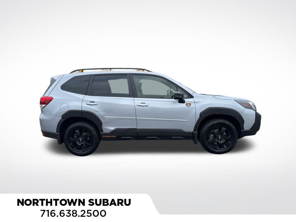 2022 Subaru Forester Wilderness photo 2