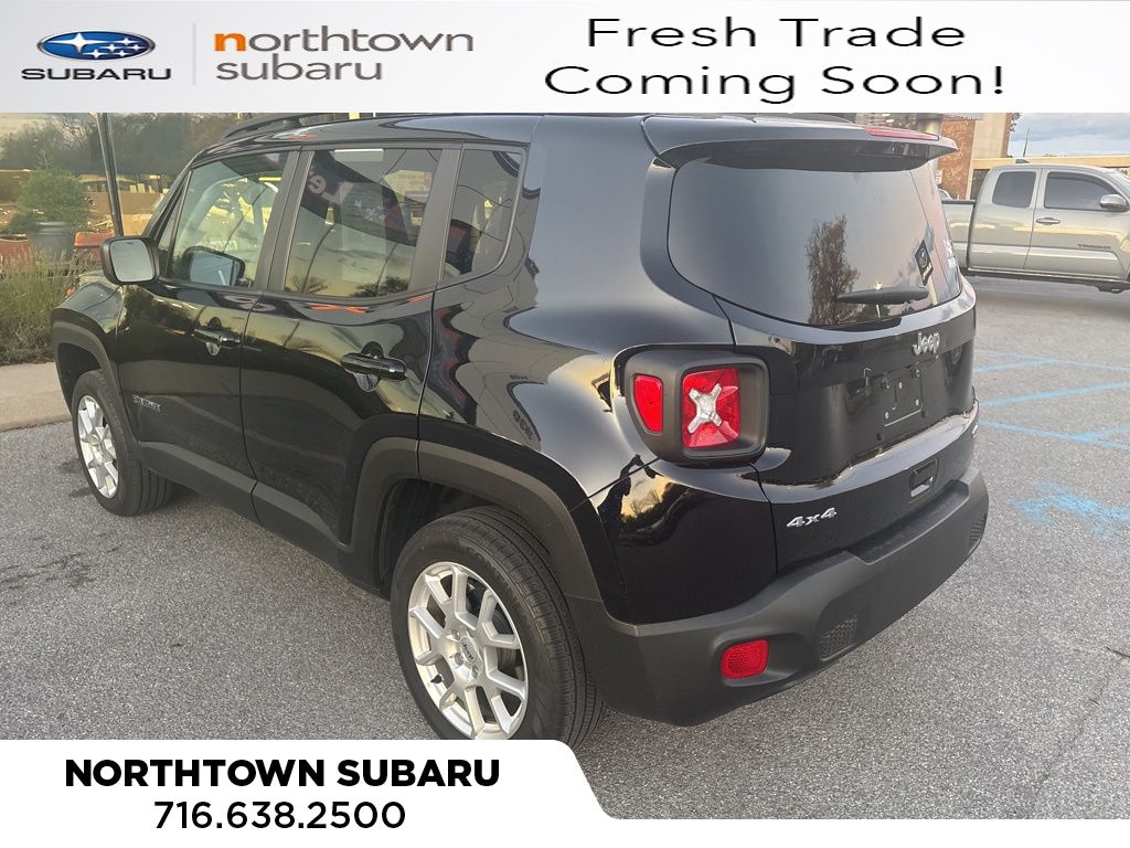 2022 Jeep Renegade Latitude photo 2