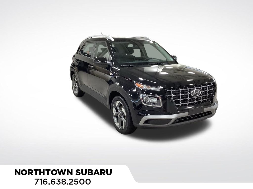 Used 2023 Hyundai Venue SEL SUV