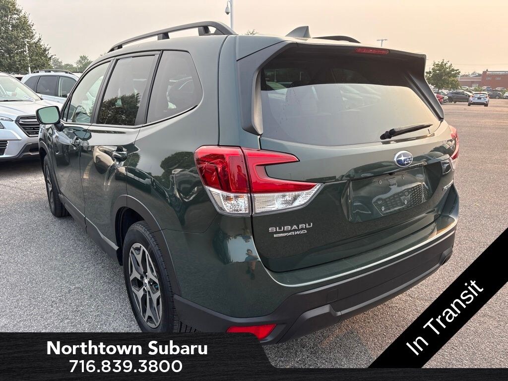 Used 2023 Subaru Forester Premium SUV