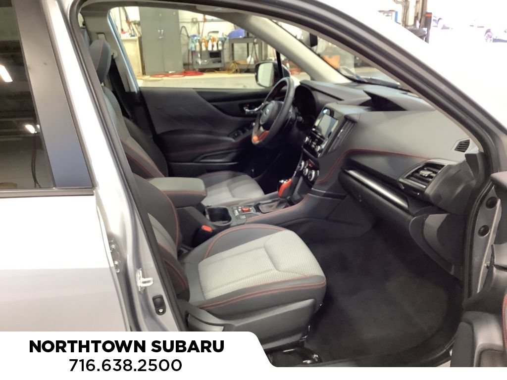 2024 Subaru Forester Sport Base photo 3